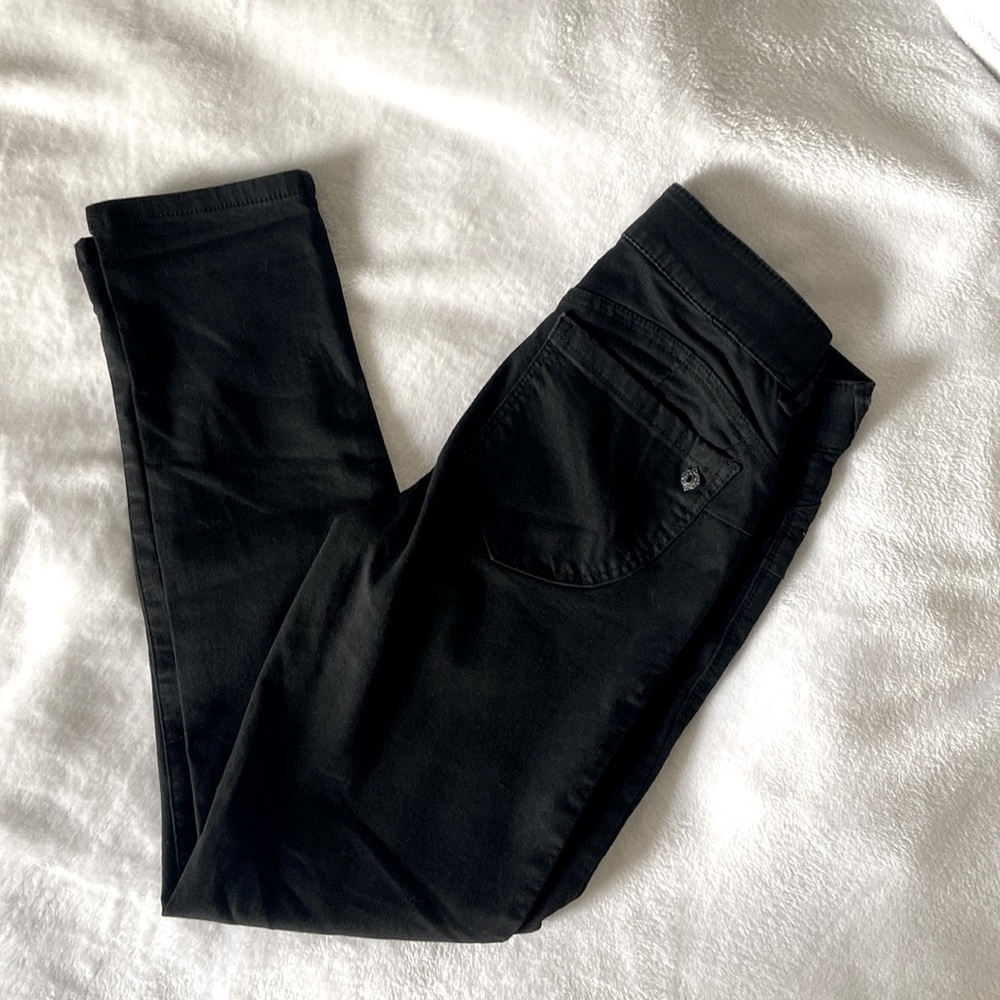 Democracy Capri Skinny Jeans